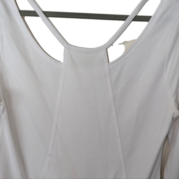 Nanette laporte white sport, casual sweater t shirt - Picture 2 of 8